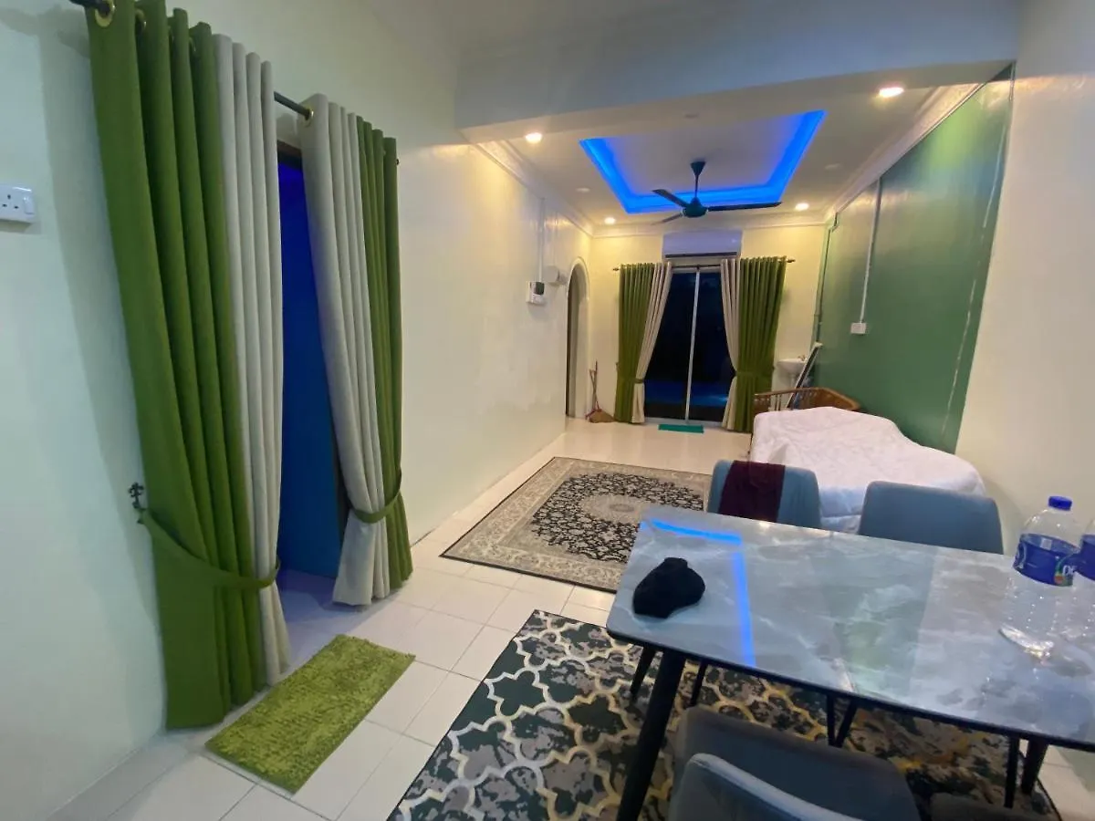 Annajah Muslim Private Pool Homestay 메르타잠